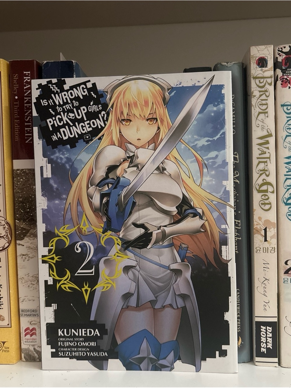Is It Wrong to Try to Pick Up Girls in a Dungeon? Volume 2